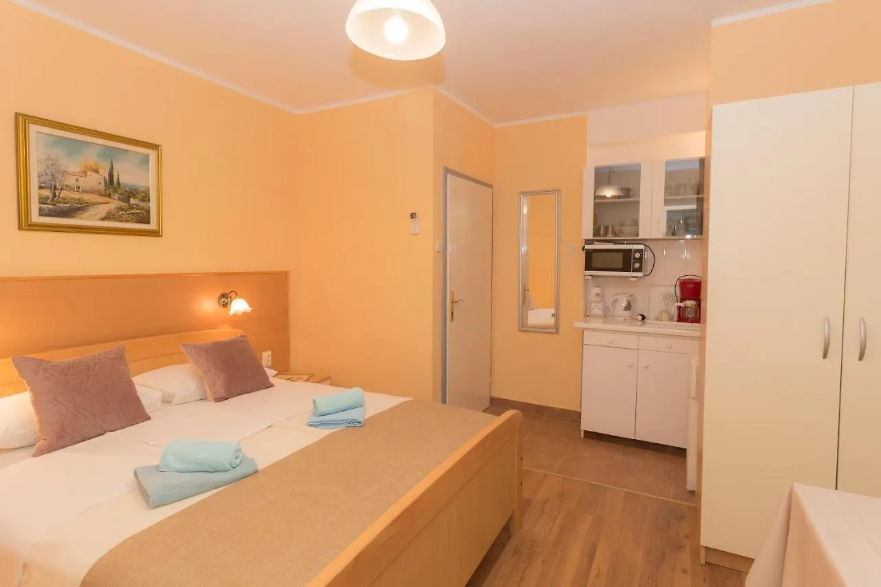 Gasthof Apartments Palma Bed & Breakfast Medulin