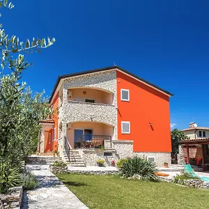 Apartment Orange