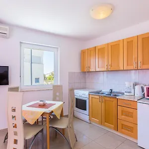 Apartment Tomo